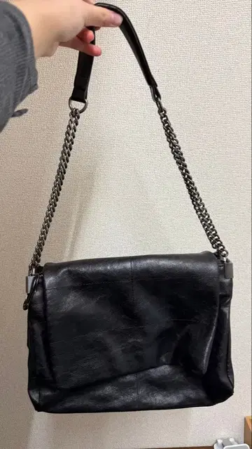 ZARA 블랙 가죽 체인 스트랩 백