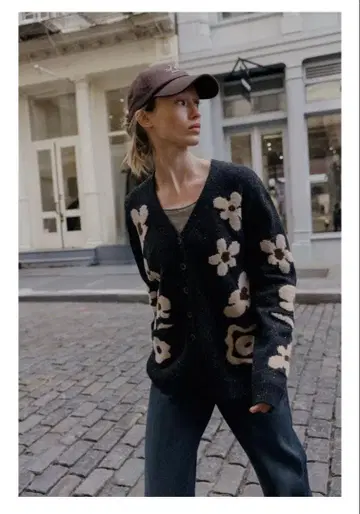 완판템 ZARA 오버 사이즈 자카드 플라워 니트 가디건 S 그레이