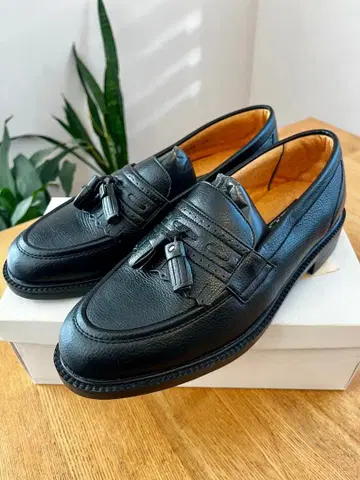 새상품 ROI 블랙 태슬 로퍼 26cm 이슬이(히카리) 신발 (주)