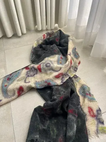 [ 새상품급 ] EPICE ( 에피스 ) 울 스톨 페이즐리 무늬