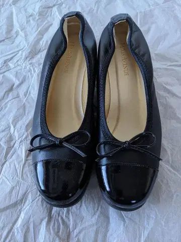 [ 새상품급 ] 힐즈 아베뉴 발레 슈즈 블랙 / 24cm