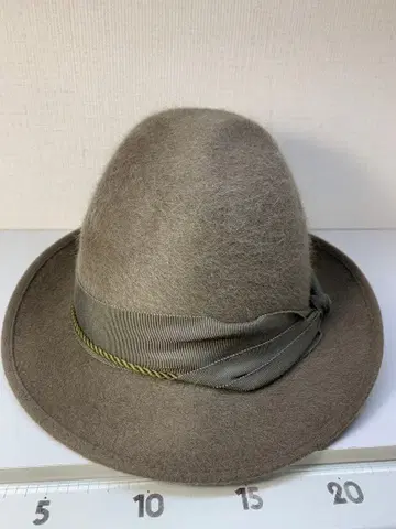 CA4LA 카시라 퍼 햇 카키 HAT PRODUCING CO.