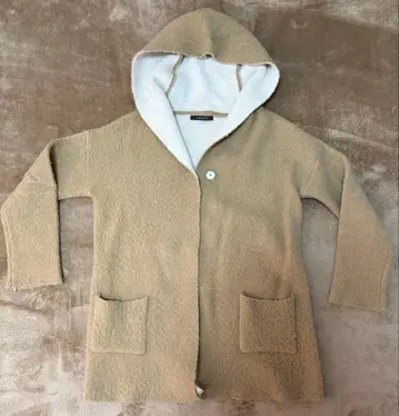 플리스 후드 부착 롱 코트 베이지