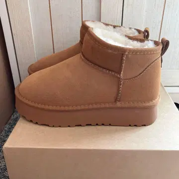 새상품 브라운 천연 가죽 스웨이드 무스탕 숏부츠 통굽