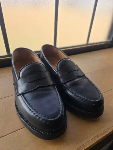 HARROGATE 블랙 가죽 로퍼