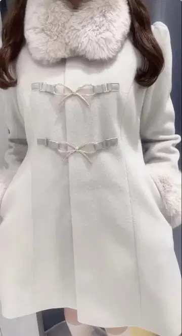 리본 비트 코트 아이스 그레이 IGY evelyn