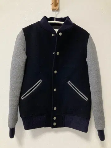 ACROSS THE VINTAGE 바시티 자켓 사이즈 3