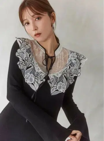 24AW SNIDEL 자수 도킹 원피스