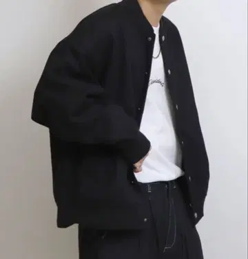 블랙 바시티 자켓 M 사이즈