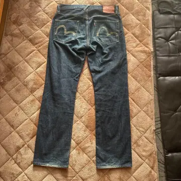 EVISU 다크 블루 스트레이트 데님