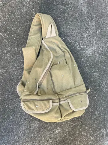 카키 숄더백 스터드 리메이크