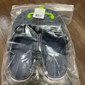 Crocs 네이비 사보 클로그 샌들 001