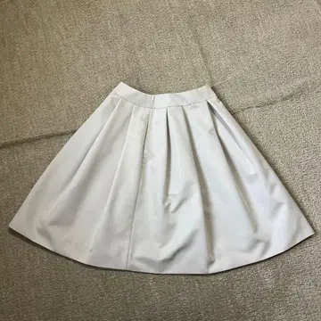 M-premier BLACK 플레어 스커트 36 화이트