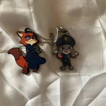 주토피아 러버 스트랩 닉 주디