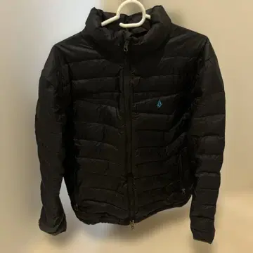 Volcom 블랙 다운 자켓