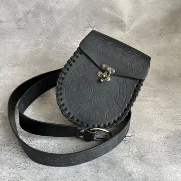 블랙 가죽 바디백 웨스트 파우치