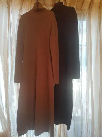 윔 가젯 니트 터틀넥 롱 원피스 (모카, 네이비)