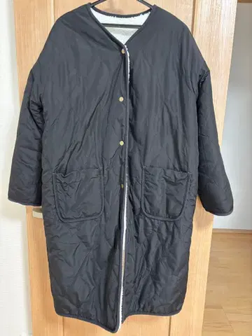 리버서블 퀼팅 자켓 블랙/화이트