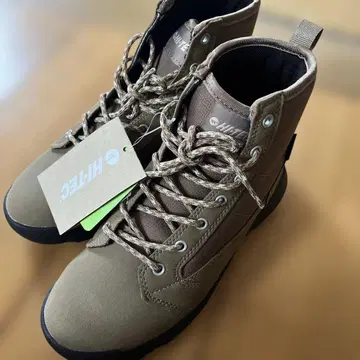 HITEC 방수 하이컷 신발