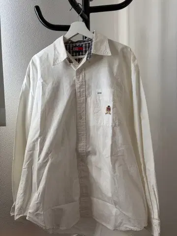 TOMMY HILFIGER 화이트 긴팔 셔츠