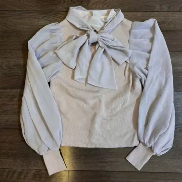 앙데팡당 보타이 리본 니트