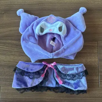 보라색 귀 달린 후드와 레이스 달린 아웃핏 쿠로미 시쿠포니