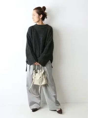 FRAMeWORK 헤어리 풀오버 차콜 그레이