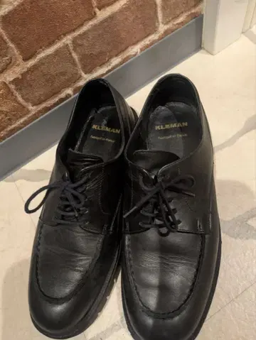 KLEMAN 블랙 레이스업 슈즈