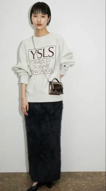 ADAM ET ROPE' 플러피 스커트 블랙