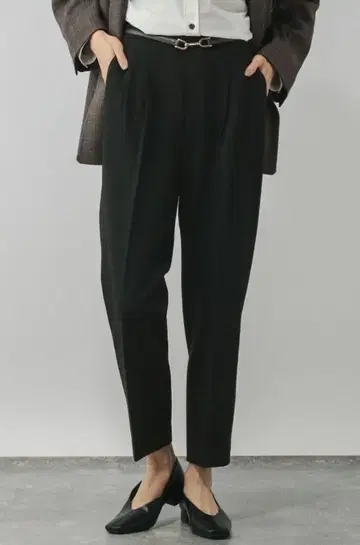 GLOBAL WORK 따뜻한 우츠쿠 실루엣 테이퍼드 팬츠 블랙 S