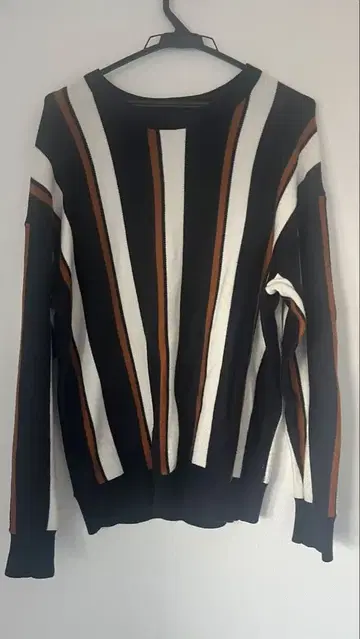 ZARA 스트라이프 패턴 니트 트레이닝복