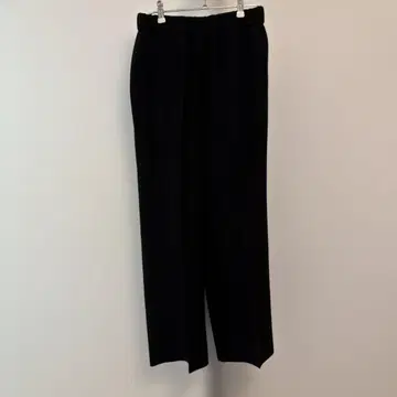 두 번째 클래스 블랙 팬츠