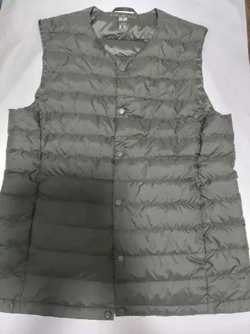 UNIQLO 울트라 라이트 다운 다운 베스트 S 카키 계열