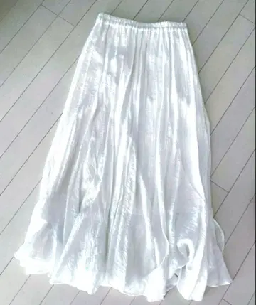 LAVANDA 라바다 우노 미사코 플레어 에스카르고 스커트 화이트 F