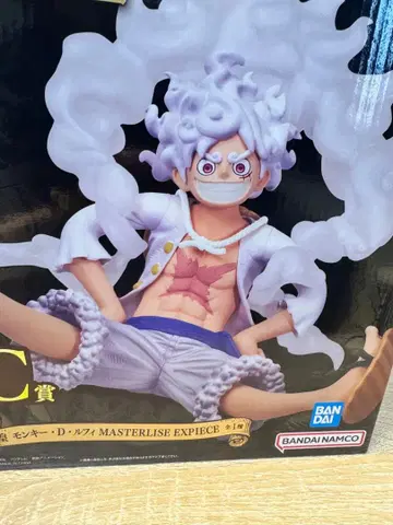 몽키 D 루피 피규어 반다이