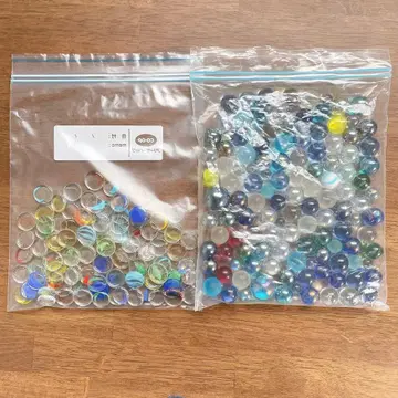 구슬, 공기알 각각 약 100개 유리제