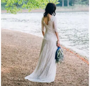 아이보리 레이스 피쉬테일 웨딩 드레스