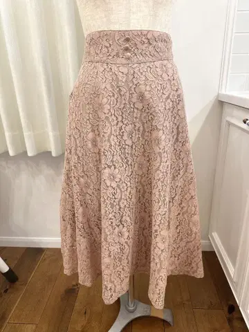 핑크 레이스 플레어 롱 스커트