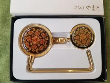 꽃무늬 골드 컬러 행거