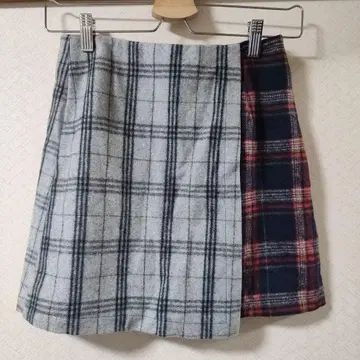 [ EGOIST ] 체크 무늬 미니 스커트