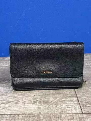 훌라 숄더 지갑 가죽 블랙