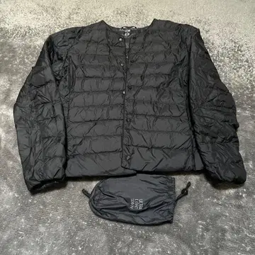 유니클로 울트라 라이트 다운 여성용 수납 봉투 포함 M 사이즈 블랙