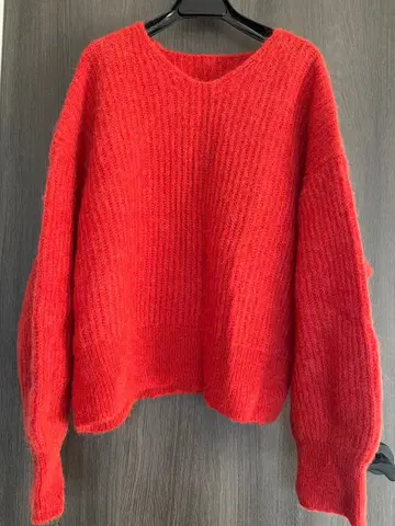 MILA Owen 알파카 혼방 얕은 V 게이지 V넥 니트