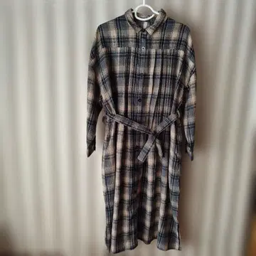 이번 시즌 상품 루피리안 롱 원피스