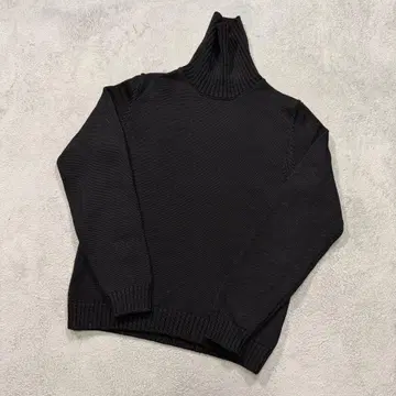 자노네 5게이지 터틀넥 니트 48사이즈 블랙