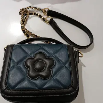 MARY QUANT 숄더백