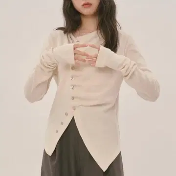 [ loin nuit ] 비대칭 턱 상의