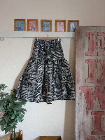 tocotoco 토코토코 허리밴딩 벌룬 실루엣 롱 스커트