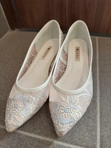 다이애나 자수 펌프스 24cm