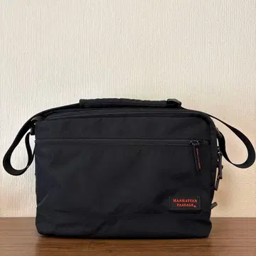 MANHATTAN PASSAGE 숄더백 블랙 비즈니스백